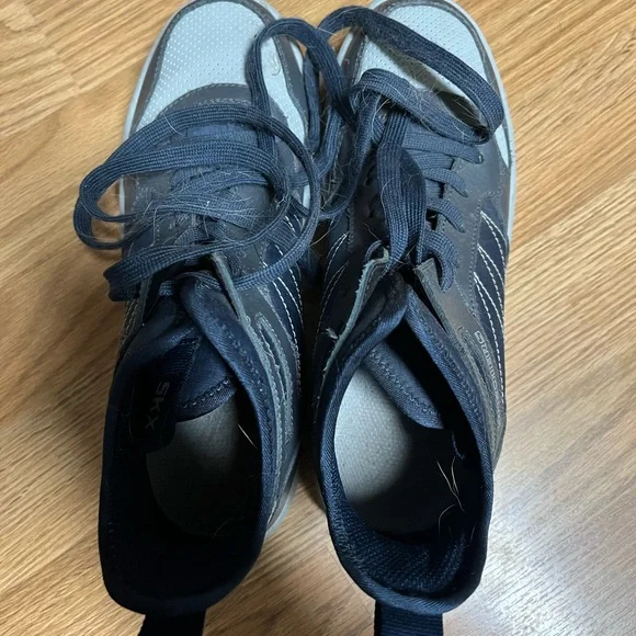 EUC Skechers (mid)High Top Sneakers - Picture 5 of 6